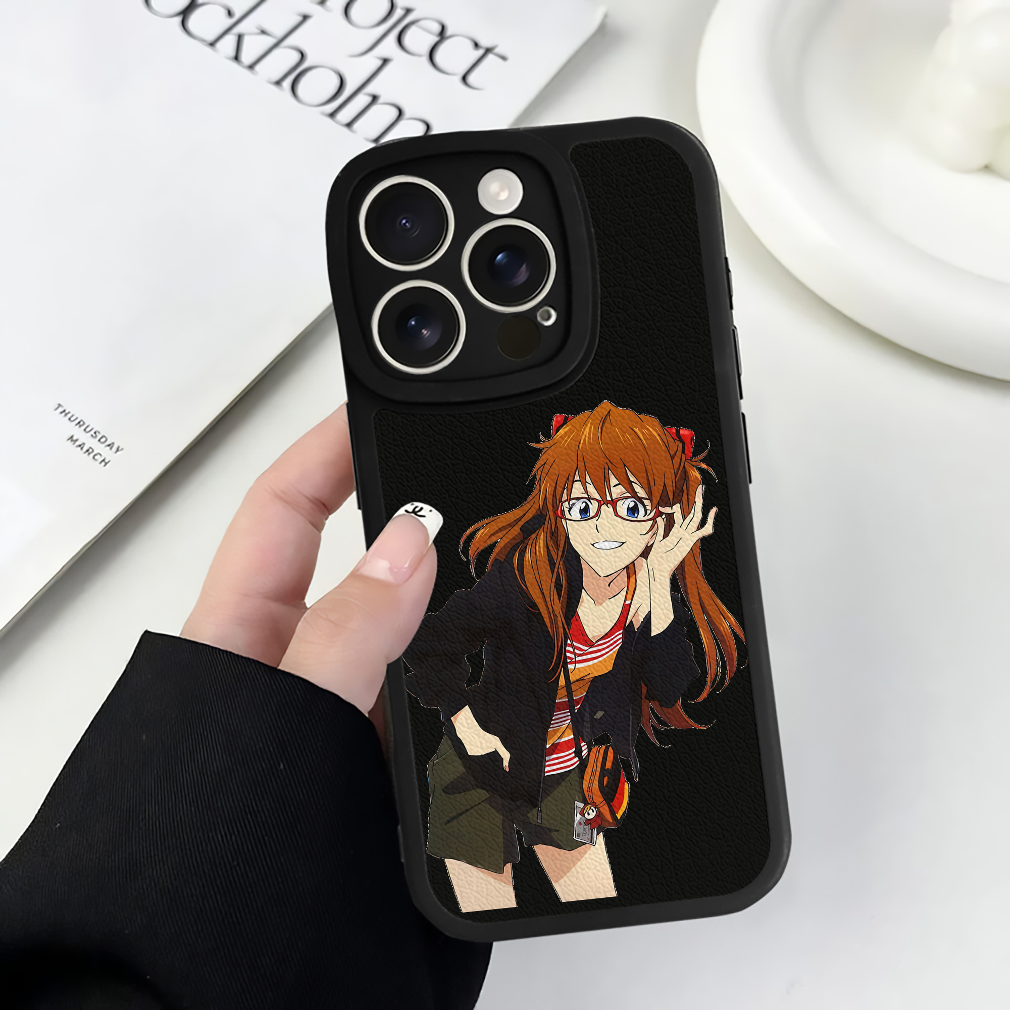 （画像用） EVA 新世紀エヴァンゲリオン 【iPhone 16シリーズ対応】シリコンスマホケース（レザー調） 材質：シリコン